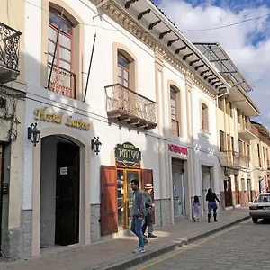  Hostel Latina